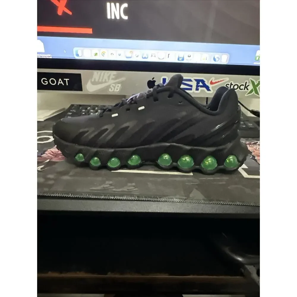 New Kids Size 6.5Y Nike Air Max DN8 Black Green Strike GS HF7310-006 Women's 8